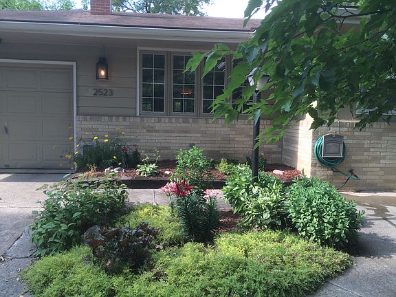 beautifully landscaped yard