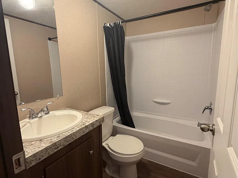 272 Plum St — Photo 15