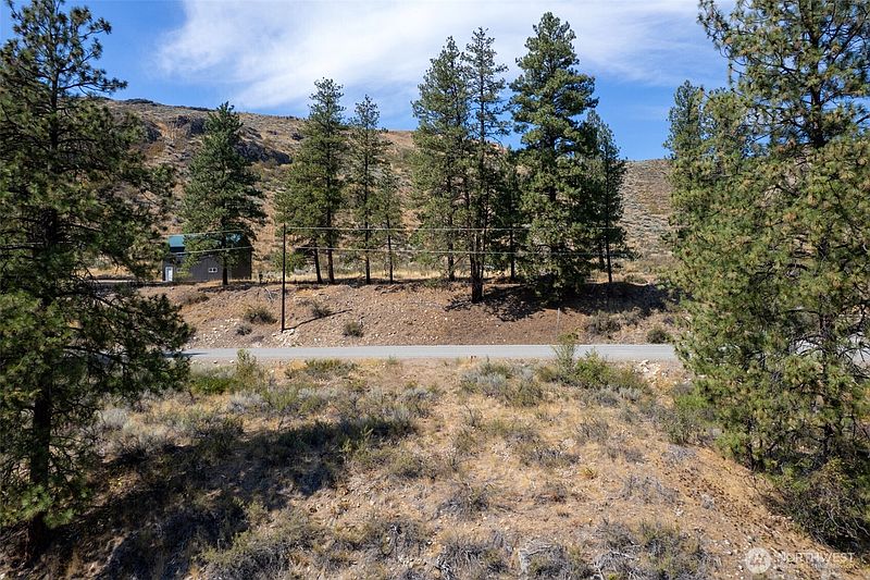 4th image of 600 West Chewuch Road