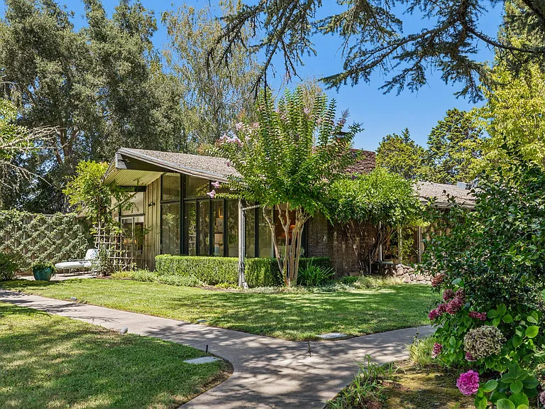 1819 Zinfandel Ln — Photo 69