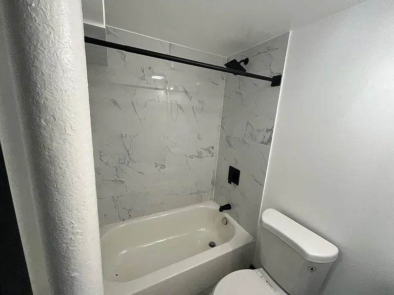 1183 Broad St #B2 — Photo 12