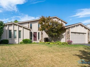 6113 Grainfield Dr, Sylvania, OH 43560