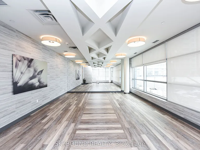 4655 Glen Erin Dr #210 — Photo 43