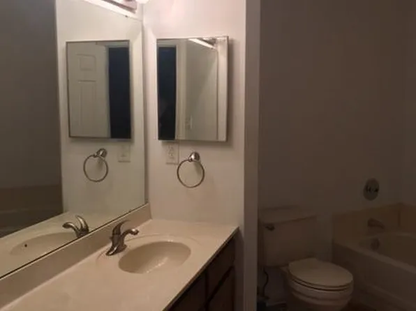 16256 Lea Oak Ct, Chesterfield, MO 63017