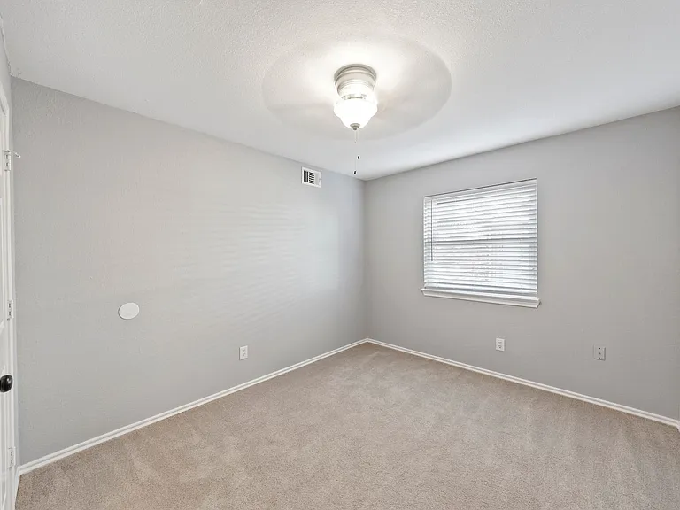 128 Overbrook Dr — Photo 21