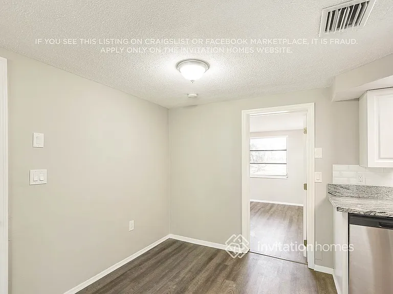 7935 Fox Hollow Dr — Photo 8