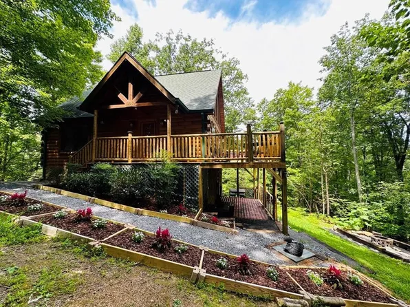1849 Laurel Valley Way, Sevierville, TN 37862