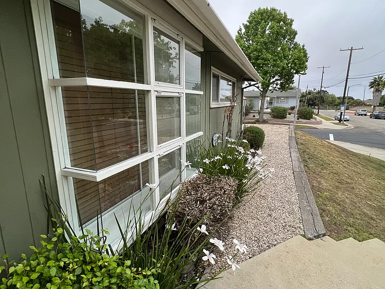 9000 Stanmoor Dr — Photo 1