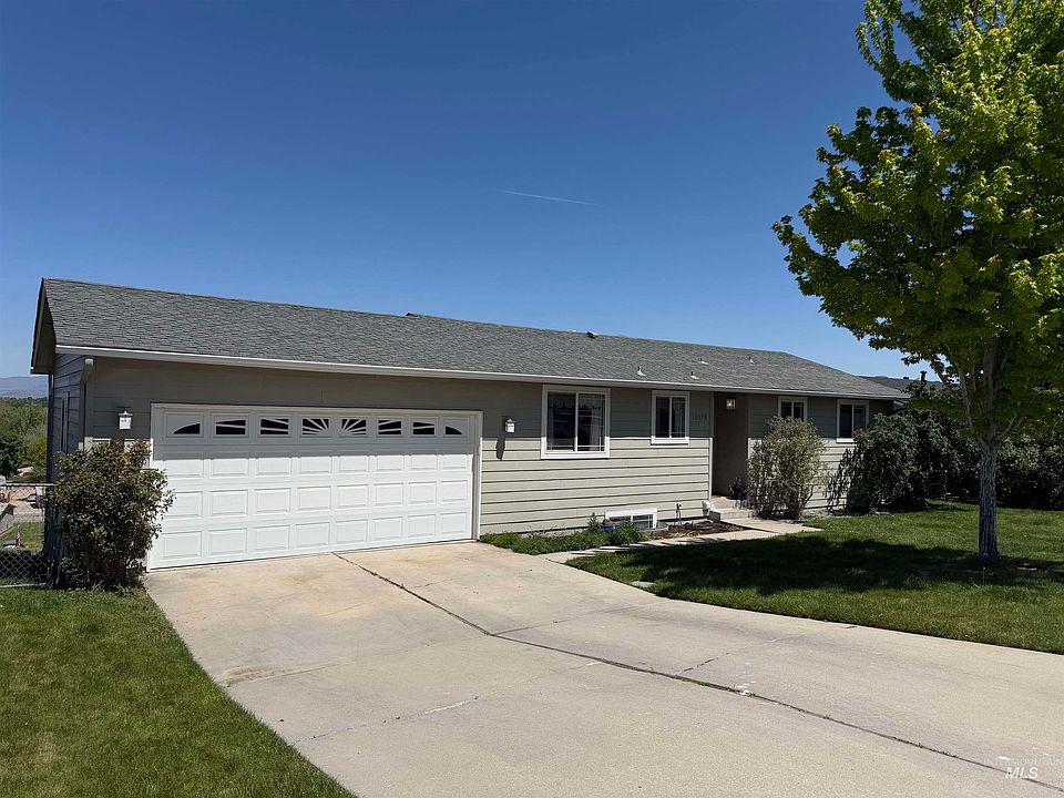 1st image of 10178 W Fox Ridge Dr