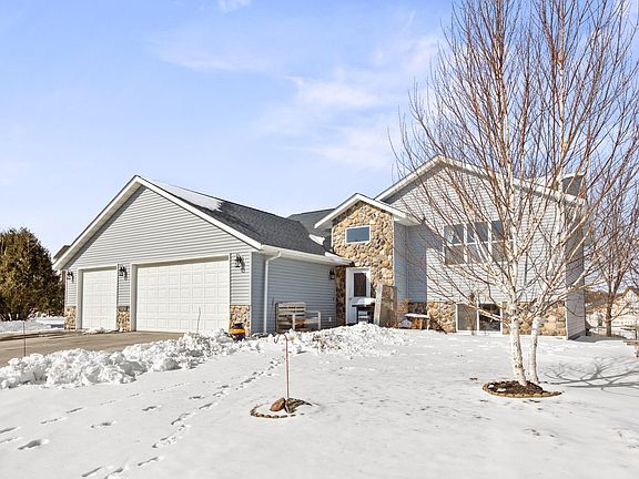 2nd image of 1204 Prairie Ridge Ln