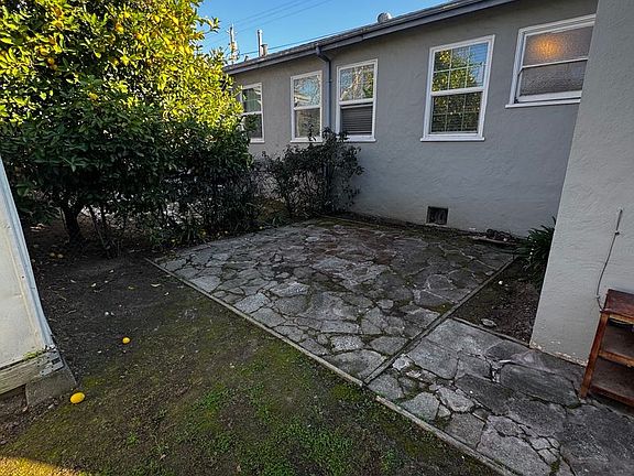 5th image of 518-529 Cherry Way #518