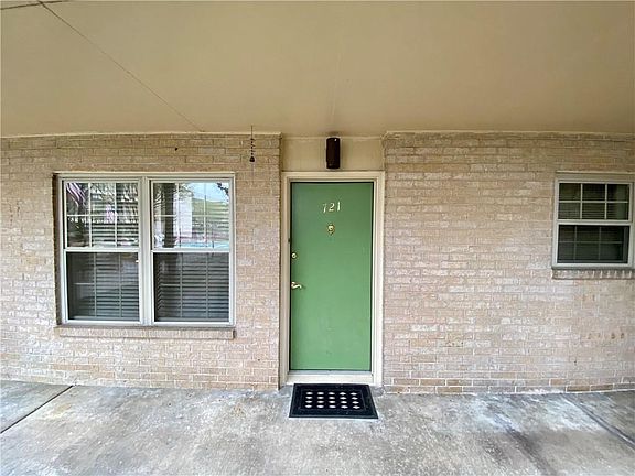 2nd image of 2704 Whitney Pl APT 721