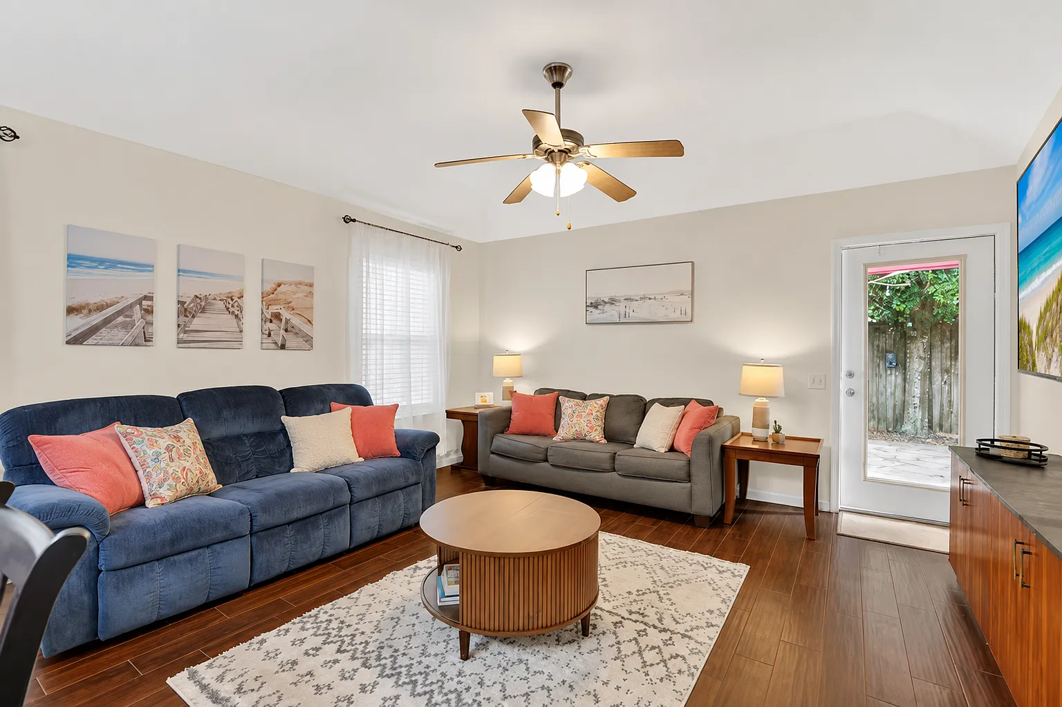 3 bed, 1400 sqft, $3,400 — Photo 3