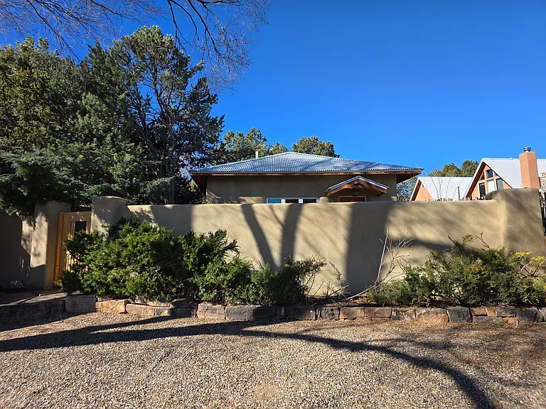 10 Monte Luz — Photo 18