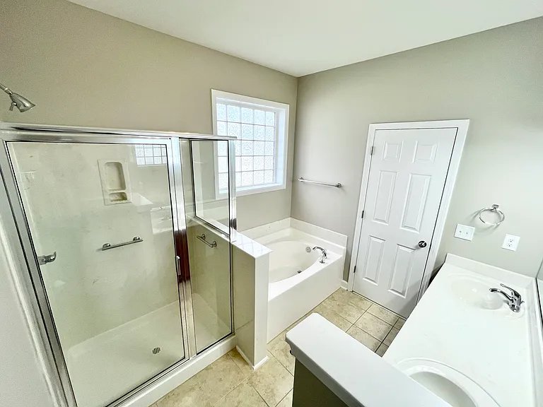 2456 Birch View Dr — Photo 53