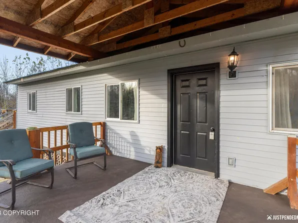 2840 N Garnet Ln, Wasilla, AK 99654