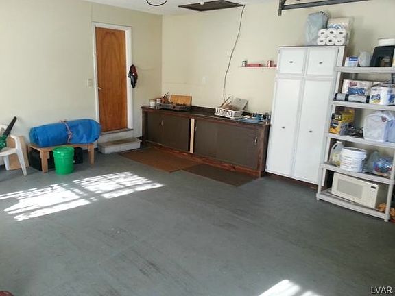 2nd image of 2755 Northampton St #1