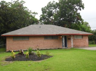1712 Short St, Bay City, TX 77414