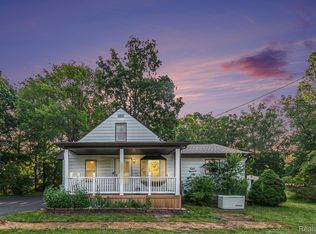 3014 N Center Rd, Flint, MI 48506