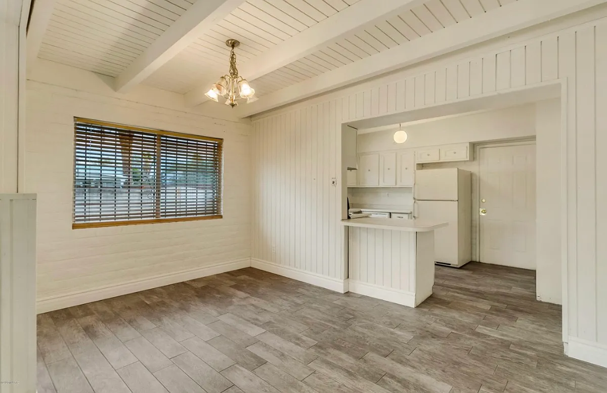 Building Photo - 326 N Norris Ave #1