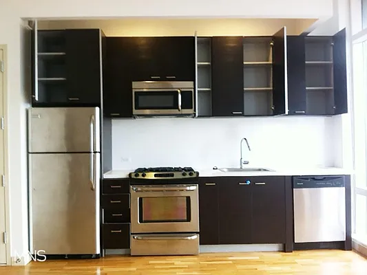 Rented by MNS | media 7