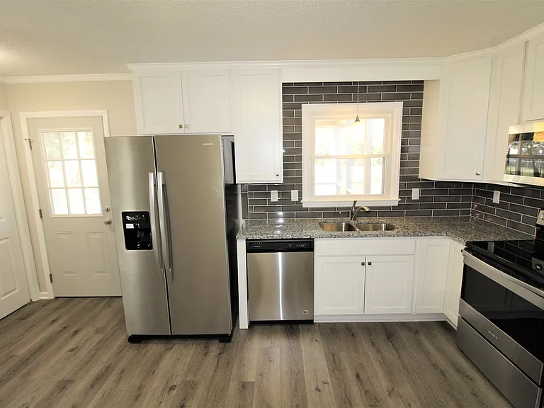 12011 Merriweather Dr — Photo 9