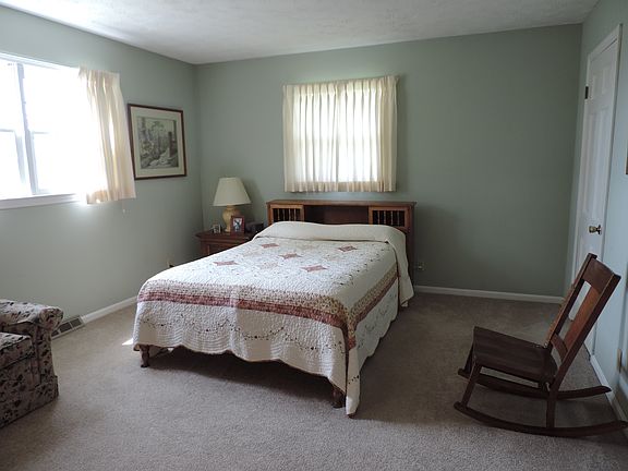 2nd image of 642 Simon Kenton Ave