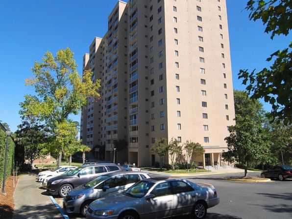 1825 Saint Julian Pl APT 3B
