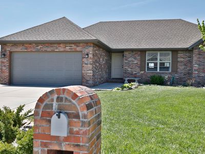 210 E Teakwood Avenue, Clever, MO, 65631