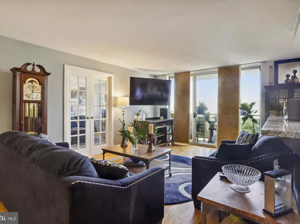 7333 New Hampshire Ave APT 1019W, Takoma Park, MD 20912