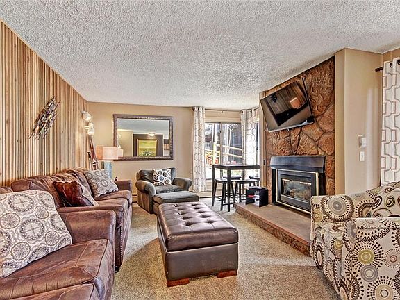 3rd image of 107 Skiwatch Dr #102
