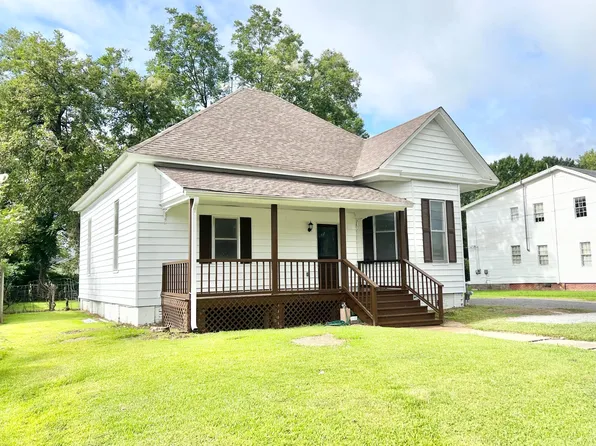 1112 3rd Ave N, Columbus, MS 39701