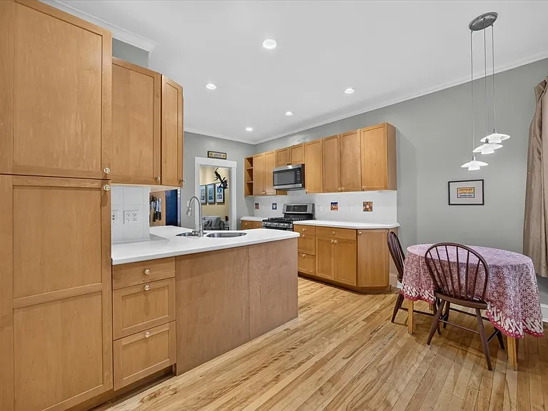 138 Sewall Ave #C — Photo 22