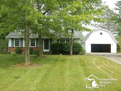11732 Brookshire St, Temperance, MI, 48182