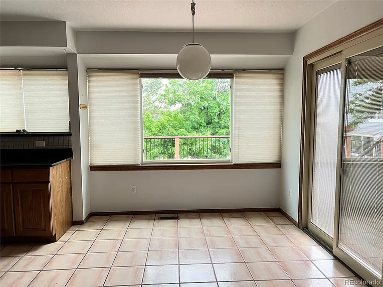 9881 Spring Hill Pl — Photo 10