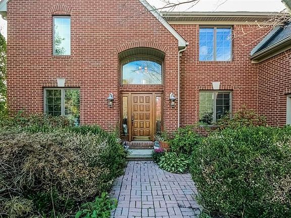 3rd image of 3324 The Glade St