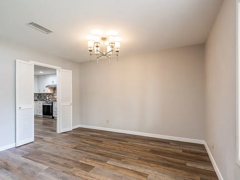 2809 Marmon Dr — Photo 8