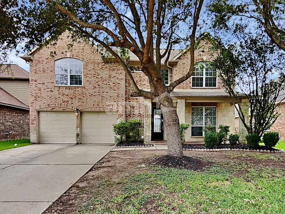 1st image of 1935 Golden Creek Ln