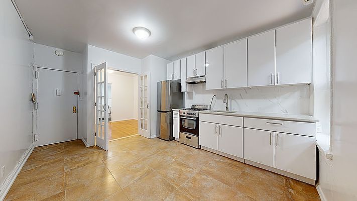 1st image of 231 E 29th St APT 4