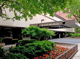 200 E Delaware Pl APT 8A, Chicago, IL