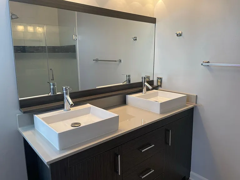 7083 Parma Park Blvd — Photo 4