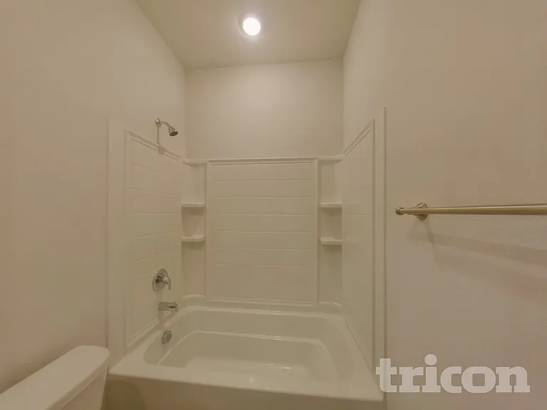 9216 Castorian Dr — Photo 14