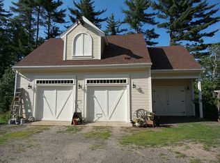 137 Westford Rd, Tyngsboro, MA 01879
