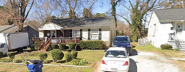 2nd image of 404 Parnell Dr