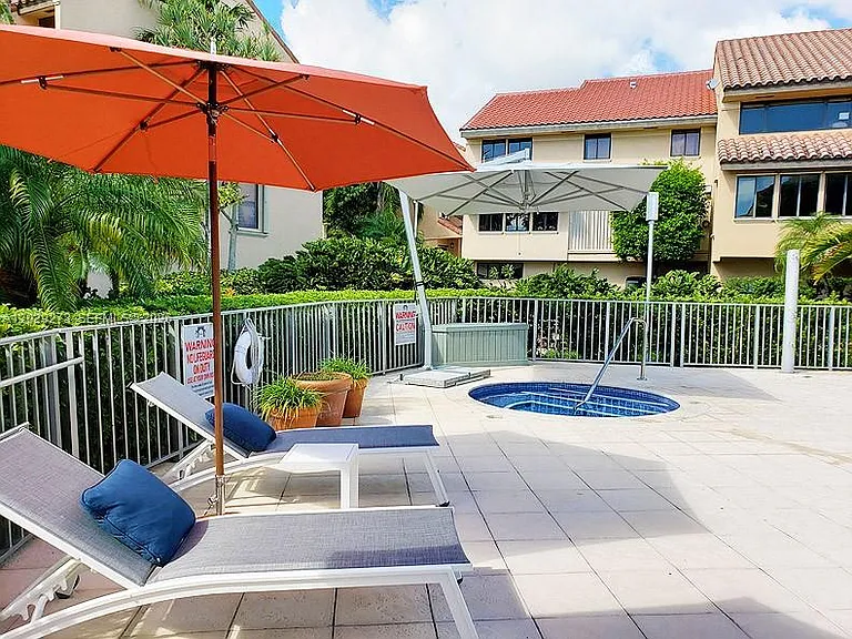 2000 S Bayshore Dr #58 — Photo 24