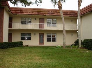 99 Spring Lake Dr, Vero Beach, FL 32962