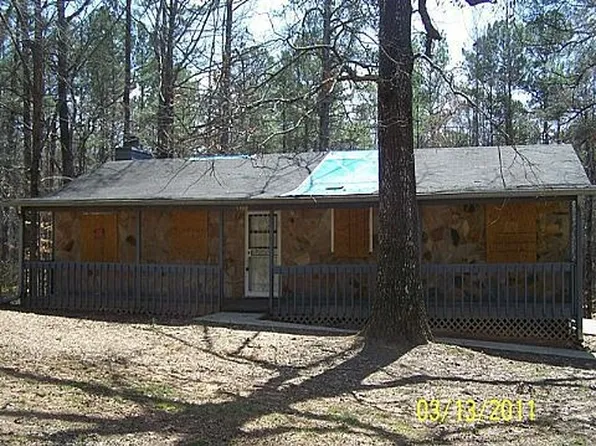 5488 Hall Cir, Union City, GA 30291