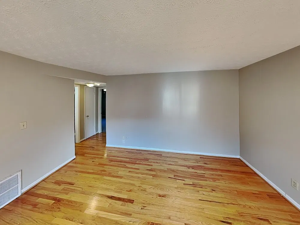 Hometeam Properties — Photo 2
