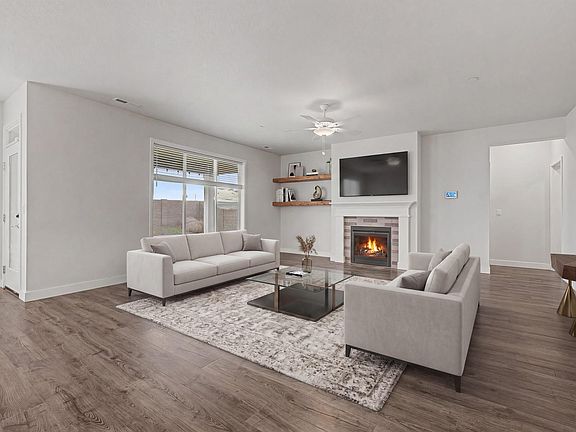 3rd image of 4827 Village View St