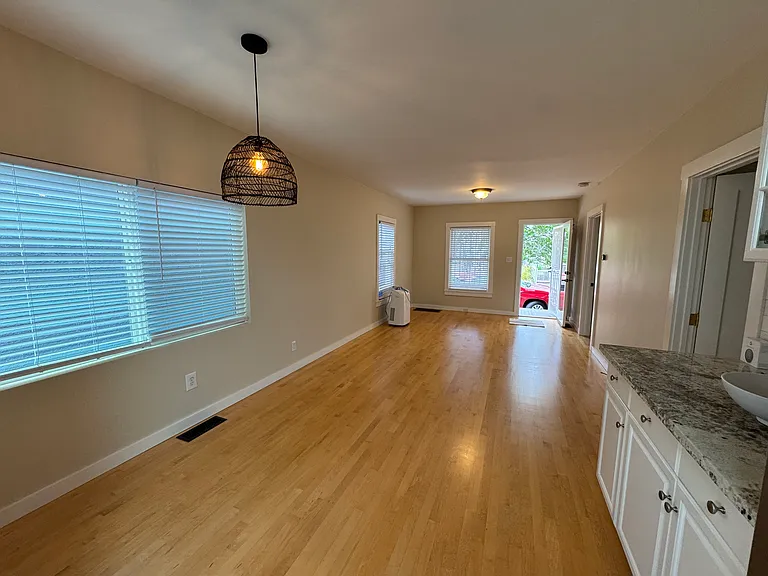 1596 Pacific Ave — Photo 6